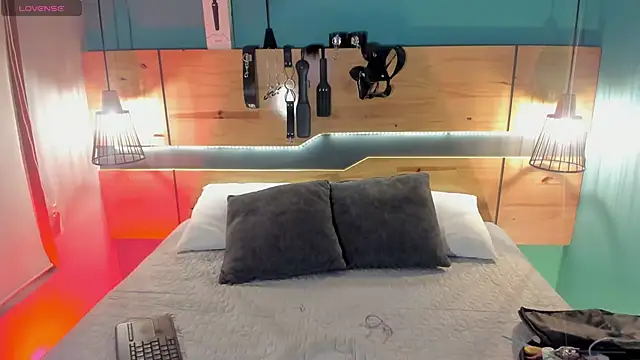 ChloeAllennn online show from November 17, 12:09 pm