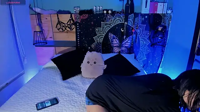 ChloeAllennn online show from April 28, 3:16 pm
