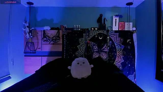 Snapshot of ChloeAllennn chatting on June 17, 12:26 pm ChloeAllennn online show from June 17, 12:26 pm