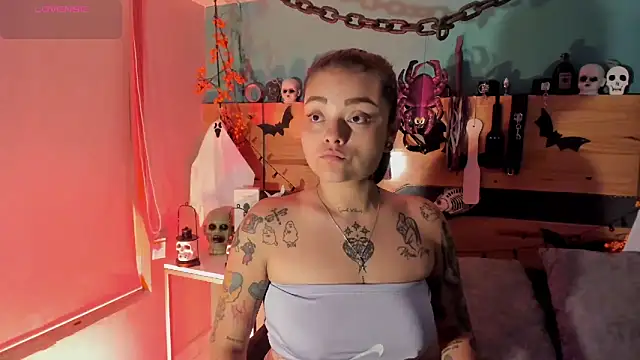 ChloeAllennn online show from October 28, 11:53 am