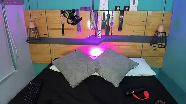 ChloeAllennn online show from October 15, 11:51 am