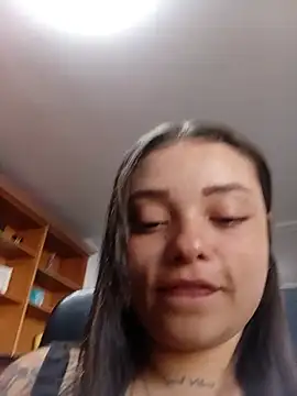 ChloeAllennn online show from May 15, 12:25 pm