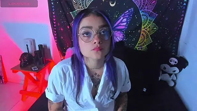 ChloeAllennn online show from March 11, 3:14 am