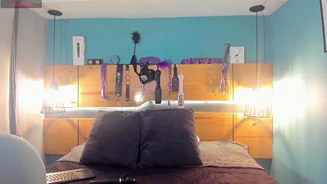 ChloeAllennn online show from November 13, 12:09 pm