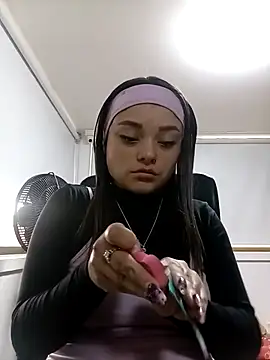 ChloeAllennn online show from April 23, 11:38 am