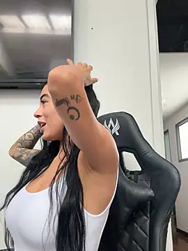 Antonella Smiith  online show from April 7, 1:57 pm