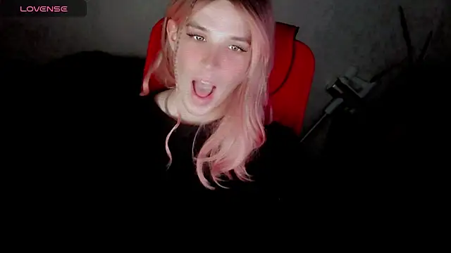 hellenspellman online show from October 11, 3:57 pm