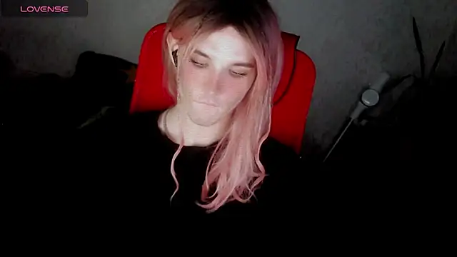 hellenspellman online show from October 12, 3:13 pm