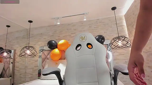 celene midnight online show from October 31, 7:43 pm