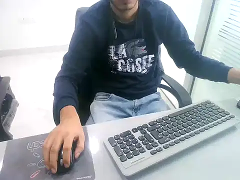 Snapshot of rahulkajuuu0909 chatting on November 30, 9:54 am rahulkajuuu0909 online show from November 30, 9:54 am