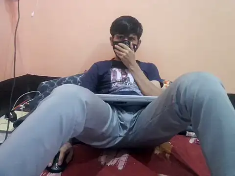 Snapshot of rahulkajuuu0909 chatting on November 18, 5:49 pm rahulkajuuu0909 online show from November 18, 5:49 pm