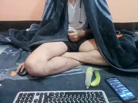 Snapshot of rahulkajuuu0909 chatting on November 26, 6:19 pm rahulkajuuu0909 online show from November 26, 6:19 pm