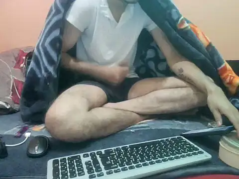 Snapshot of rahulkajuuu0909 chatting on November 25, 6:03 am rahulkajuuu0909 online show from November 25, 6:03 am