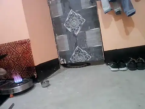 Snapshot of rahulkajuuu0909 chatting on November 25, 6:08 pm rahulkajuuu0909 online show from November 25, 6:08 pm