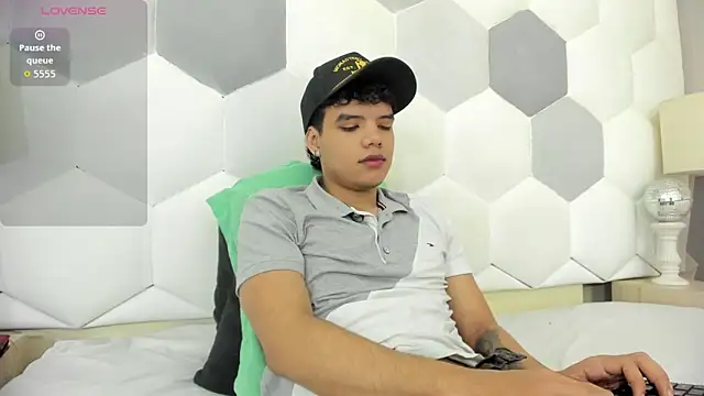 Axel Forte online show from October 24, 1:21 pm