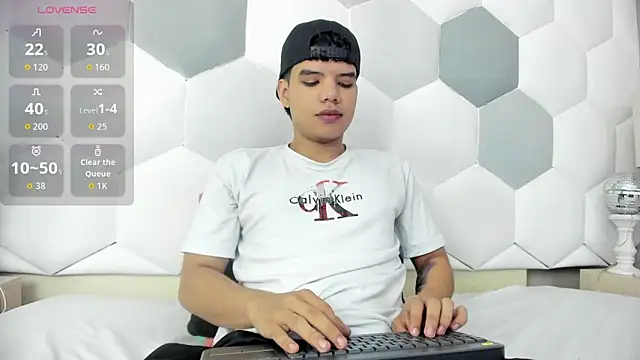 Snapshot of Axel_Forte chatting on October 9, 1:11 pm Axel Forte online show from October 9, 1:11 pm