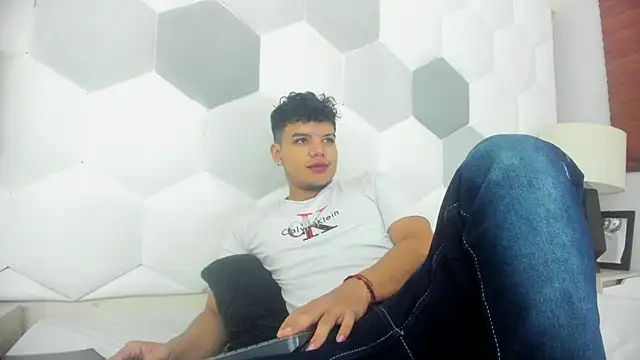 Axel Forte online show from April 21, 2:01 pm