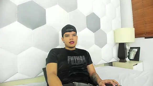 Axel Forte online show from March 4, 1:30 pm