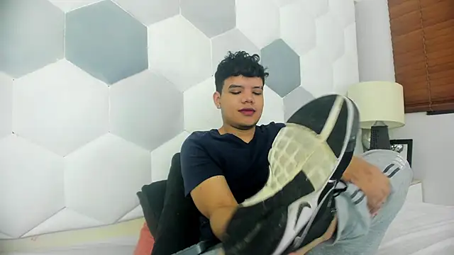 Axel Forte online show from April 17, 1:47 pm