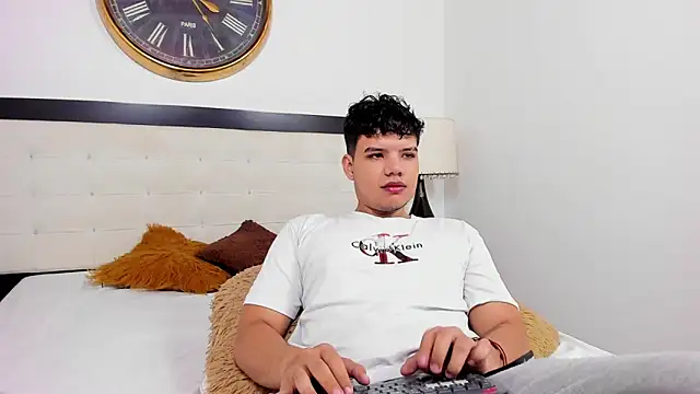 Axel Forte online show from May 15, 1:42 pm