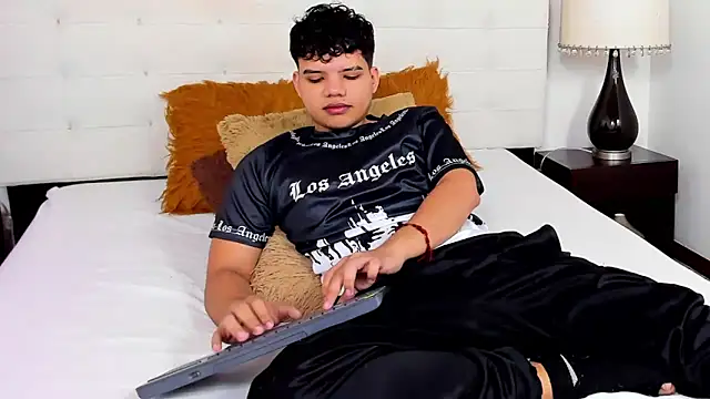 Axel Forte online show from May 14, 1:41 pm