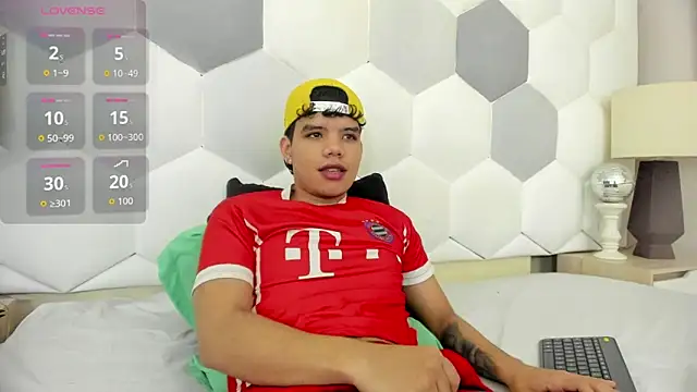 Axel Forte online show from October 25, 1:23 pm