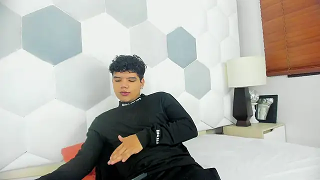 Axel Forte online show from March 18, 1:46 pm