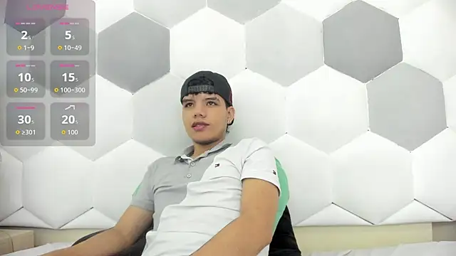 Snapshot of Axel_Forte chatting on October 18, 1:13 pm Axel Forte online show from October 18, 1:13 pm