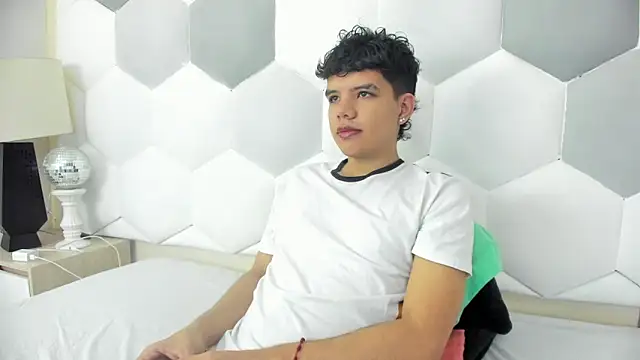 Snapshot of Axel_Forte chatting on September 12, 12:27 pm Axel Forte online show from September 12, 12:27 pm