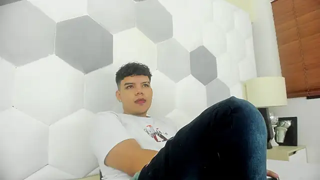 Axel Forte online show from March 21, 2:10 pm