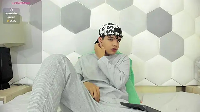 Axel Forte online show from October 27, 1:45 pm