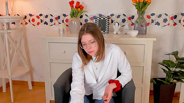 Snapshot of DevonaFarman chatting on February 24, 9:52 pm DevonaFarman online show from February 24, 9:52 pm