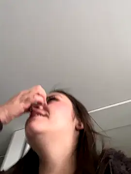 Luna kitty online show from November 28, 5:57 pm