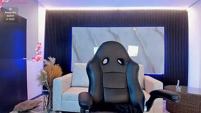 Ivaannaa  online show from February 17, 12:46 pm