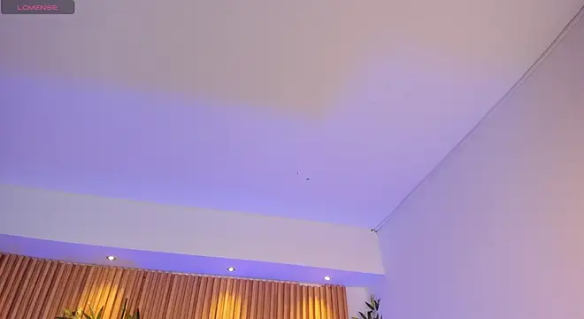 Ivaannaa  online show from March 14, 10:54 am