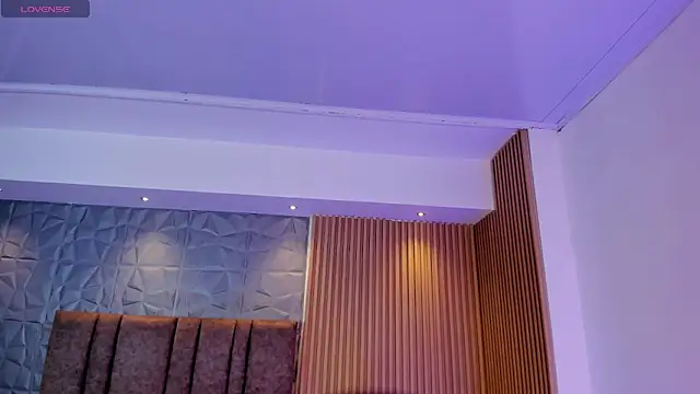 Ivaannaa  online show from March 28, 11:33 am