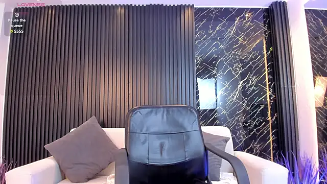 Snapshot of Ivaannaa_ chatting on July 9, 11:31 am Ivaannaa online show from July 9, 11:31 am