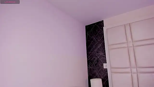 Ivaannaa  online show from March 21, 11:14 am