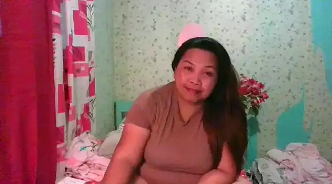 Snapshot of Sweet_fatty18 chatting on December 29, 9:06 am Sweet fatty18 online show from December 29, 9:06 am
