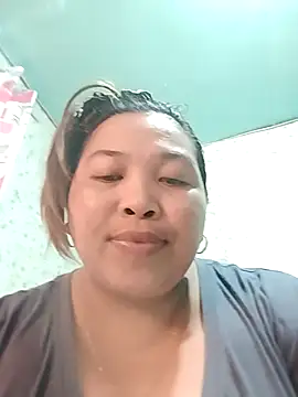 Snapshot of Sweet_fatty18 chatting on February 8, 2:26 am Sweet fatty18 online show from February 8, 2:26 am