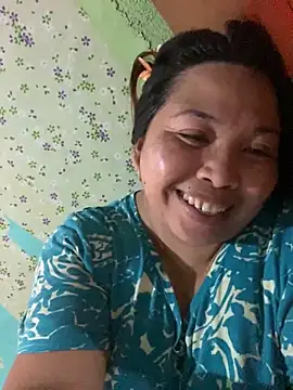 Snapshot of Sweet_fatty18 chatting on December 5, 4:04 am Sweet fatty18 online show from December 5, 4:04 am