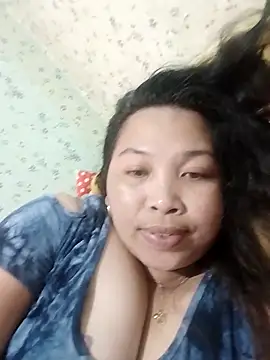 Snapshot of Sweet_fatty18 chatting on March 6, 2:30 am Sweet fatty18 online show from March 6, 2:30 am