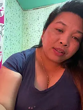 Snapshot of Sweet_fatty18 chatting on February 27, 4:57 am Sweet fatty18 online show from February 27, 4:57 am