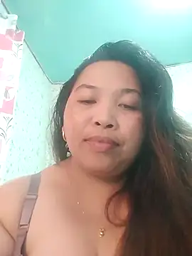 Snapshot of Sweet_fatty18 chatting on March 1, 4:04 am Sweet fatty18 online show from March 1, 4:04 am