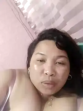 Snapshot of Sweet_fatty18 chatting on December 12, 2:37 am Sweet fatty18 online show from December 12, 2:37 am