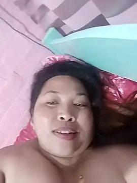 Snapshot of Sweet_fatty18 chatting on December 8, 5:33 pm Sweet fatty18 online show from December 8, 5:33 pm