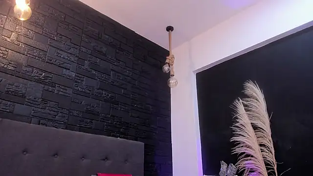 Maite Smith  online show from December 5, 12:48 pm