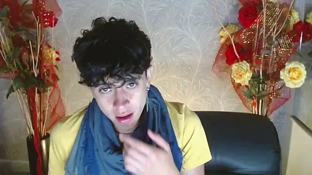 Snapshot of star_boyxx chatting on October 10, 2:07 pm star boyxx online show from October 10, 2:07 pm