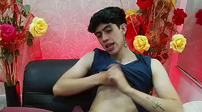 Snapshot of star_boyxx chatting on March 12, 11:01 pm star boyxx online show from March 12, 11:01 pm