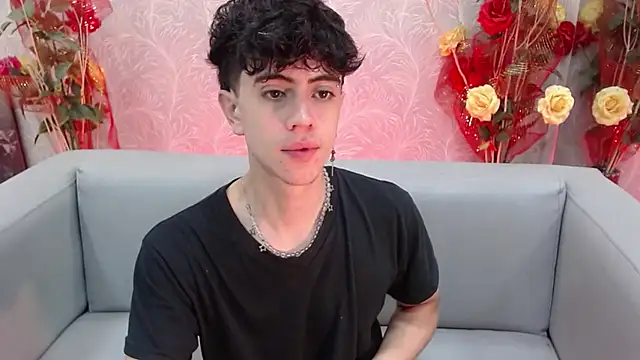 Snapshot of star_boyxx chatting on September 20, 3:17 pm star boyxx online show from September 20, 3:17 pm